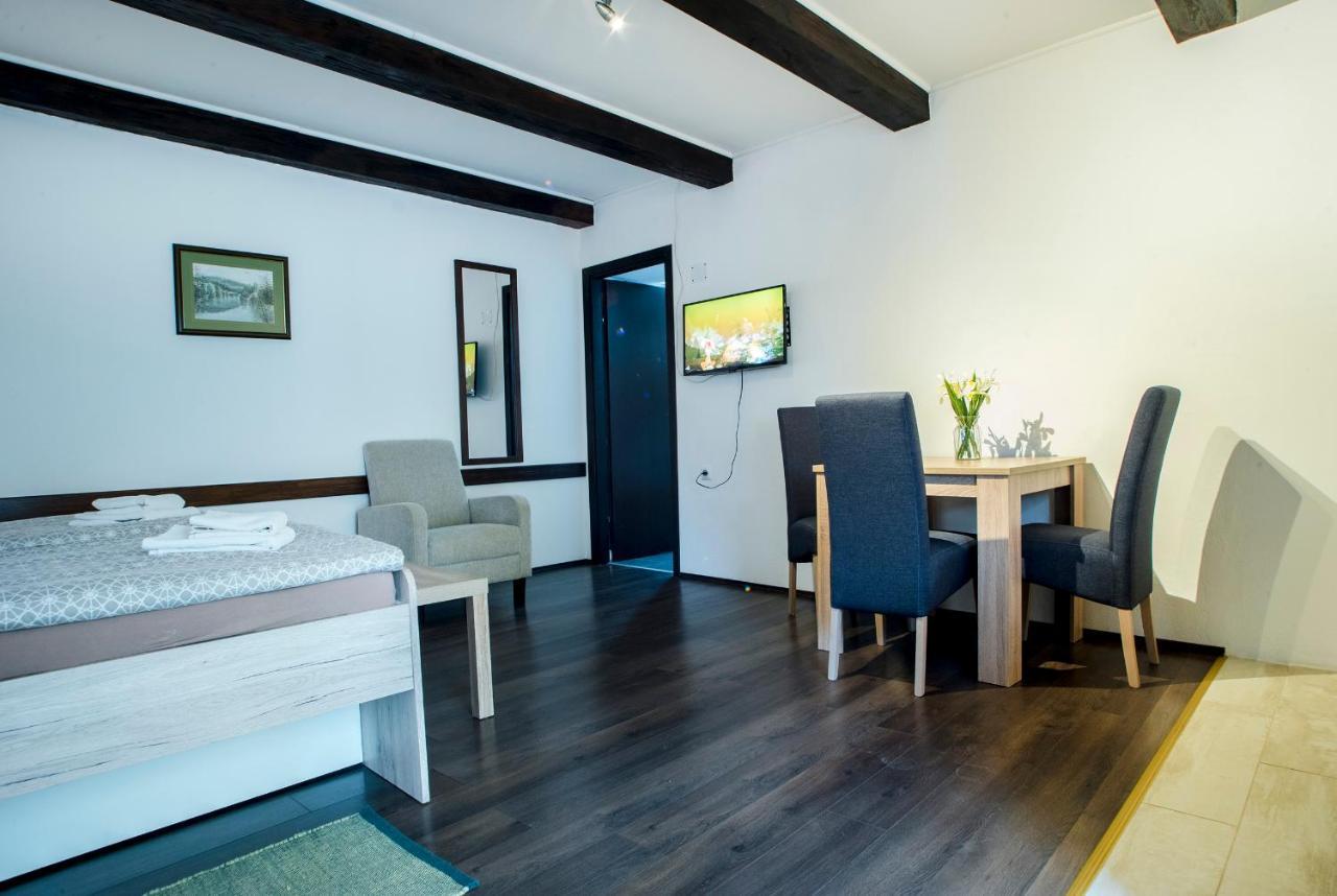 Pego Apartment Slunj Bagian luar foto