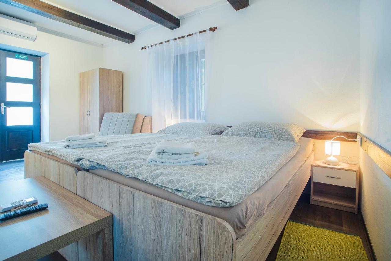Pego Apartment Slunj Bagian luar foto