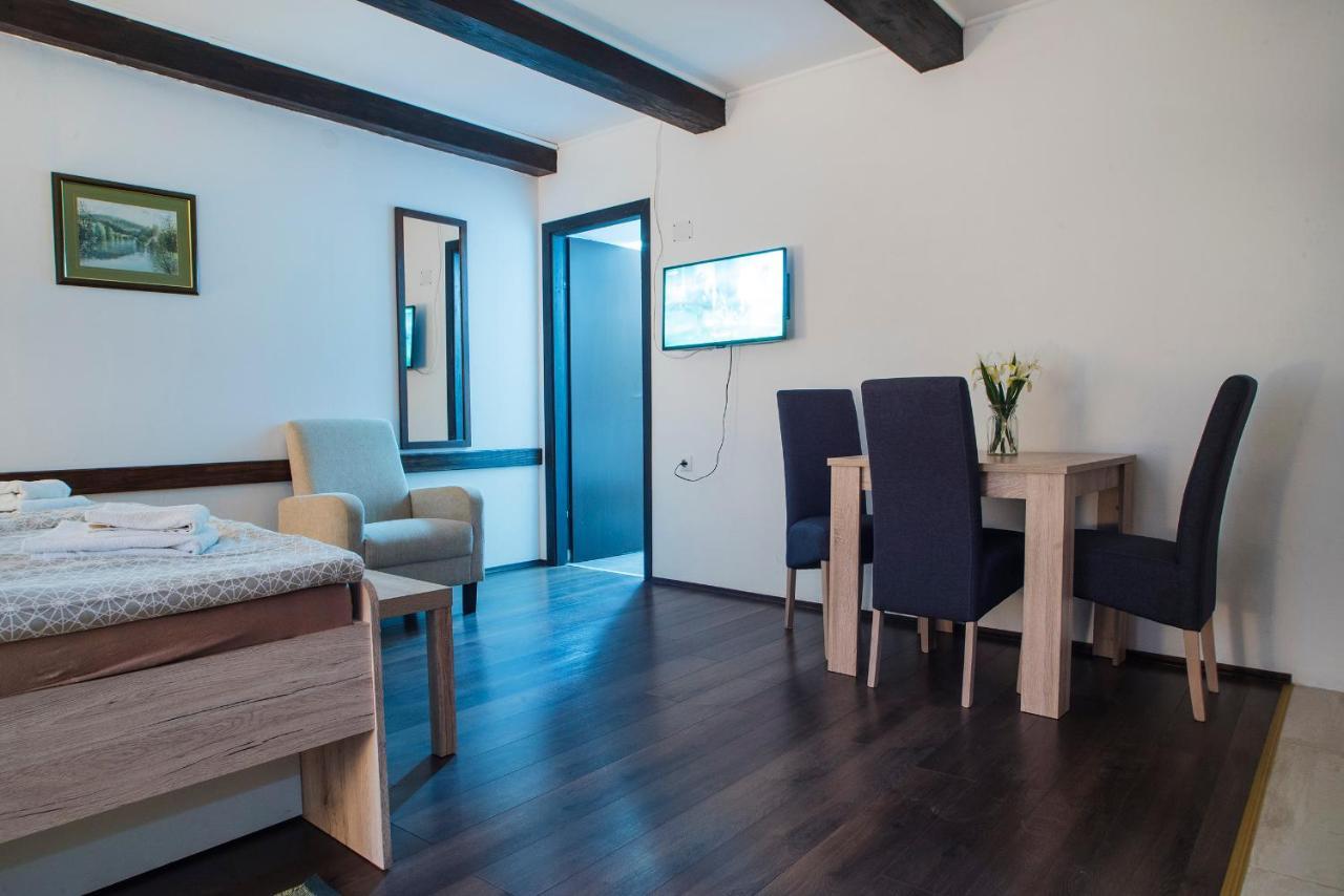 Pego Apartment Slunj Bagian luar foto